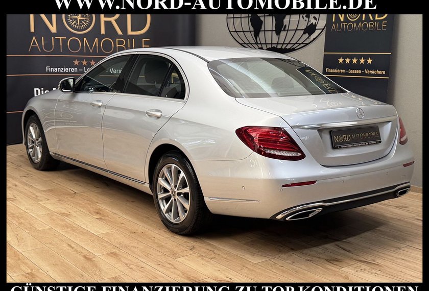 Mercedes-Benz E 220 E 220 d Lim. Exclusive *LED*Comand*Kamera*MBEAM*