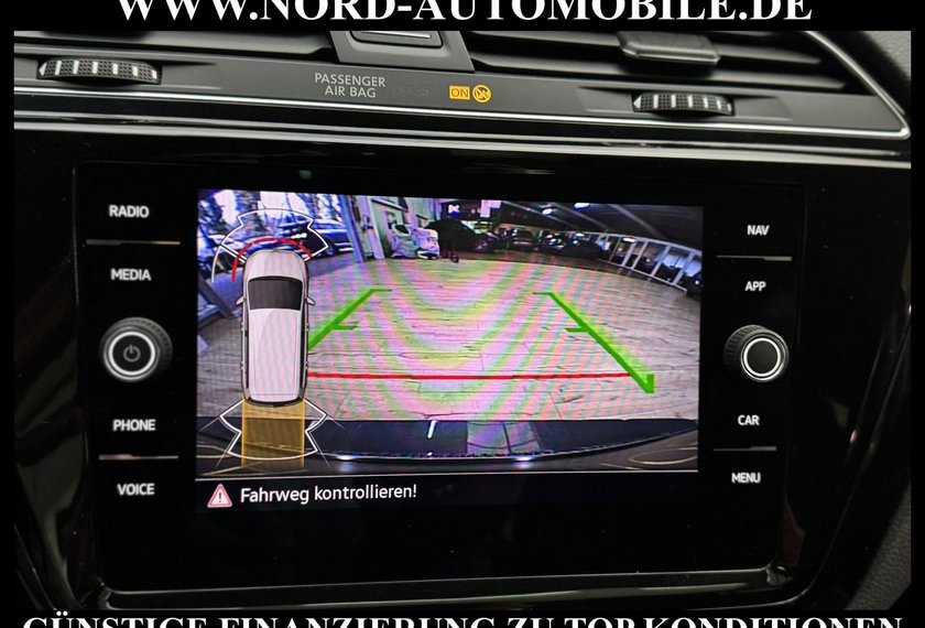 Volkswagen Touran Touran Highline 2.0 TDI DSG 7-Sitzer/Pano/AHK/17