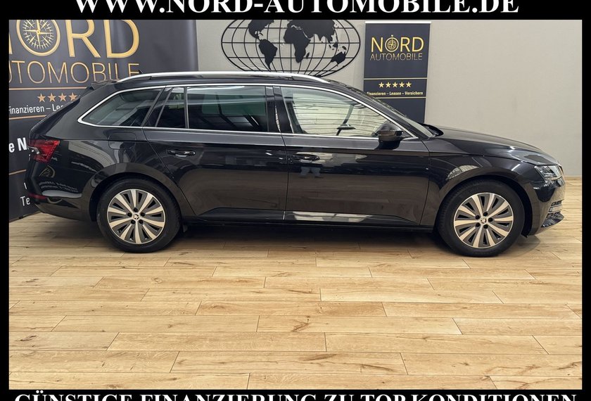 Skoda Superb Superb Combi 2.0 TDI Style DSG Navi/LED/Virt.Coc