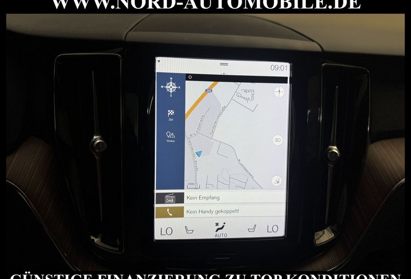 Volvo XC60 XC60 D4 Momentum *ACC*LEDER*KAM*LED*BLIS*19ZOLL*