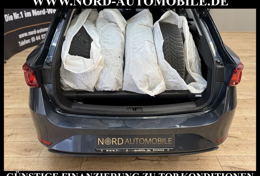 Seat Leon Leon SP Style 2.0 TDI DSG AHK/Dig.Cockpit/Navi/