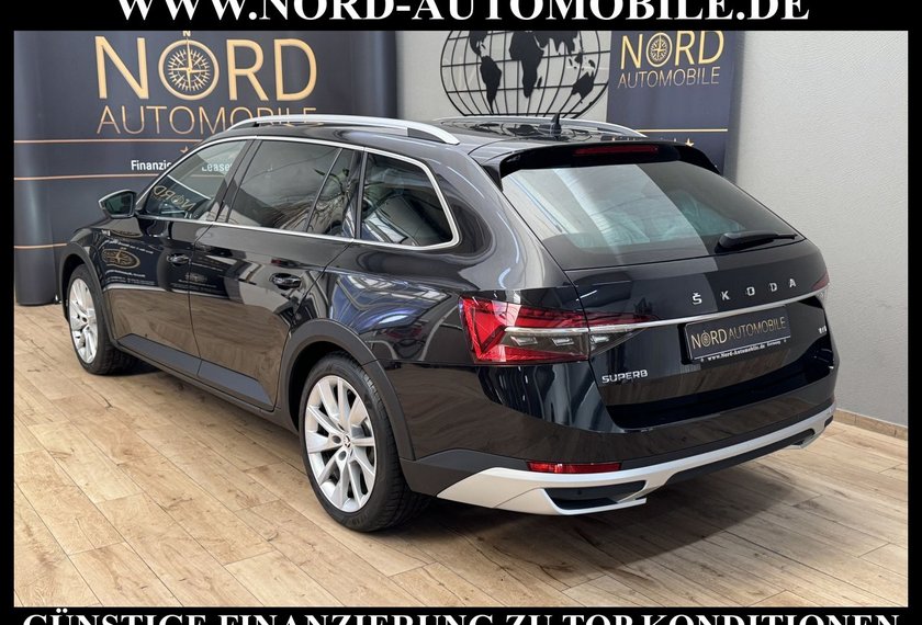 Skoda Superb Superb Combi SCOUT TDI DSG 4x4 *AHK*PANO*UPE61*