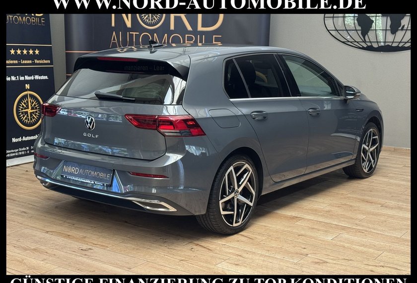 Volkswagen Golf Golf Style 2.0 TSI DSG Navi/LED/18/PDC