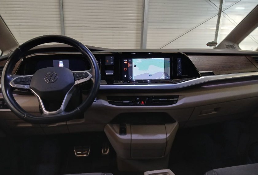 Volkswagen T7 Multivan T7 Multivan STYLE TDI DSG *7-SITZE*AHK*UPE:81*