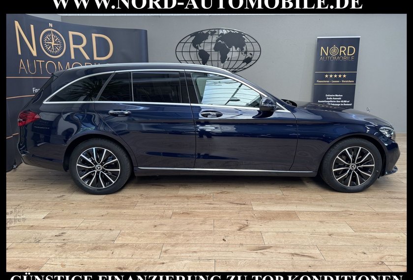 Mercedes-Benz C 300 C 300 d T Exclusive *AHK*Leder*Kamera*Ambi*17Z*
