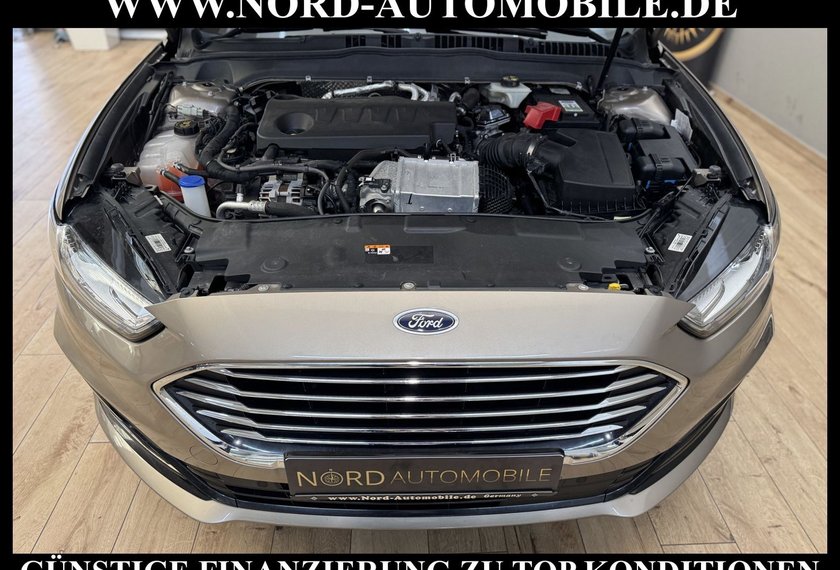 Ford Mondeo Mondeo Lim. 2.0 EB Titanium *PANO*LEDER*ACC*LED*