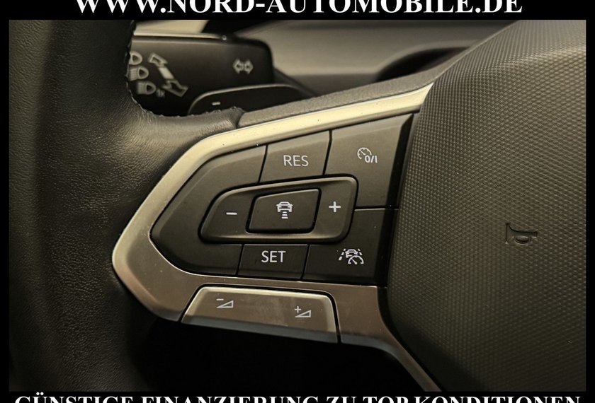 Volkswagen Golf Golf Style 2.0 TSI DSG Navi/LED/18/PDC