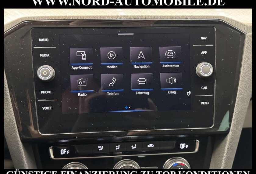 Volkswagen Passat Variant Passat Variant Business 1.5 TSI DSG AHK/Navi/LED