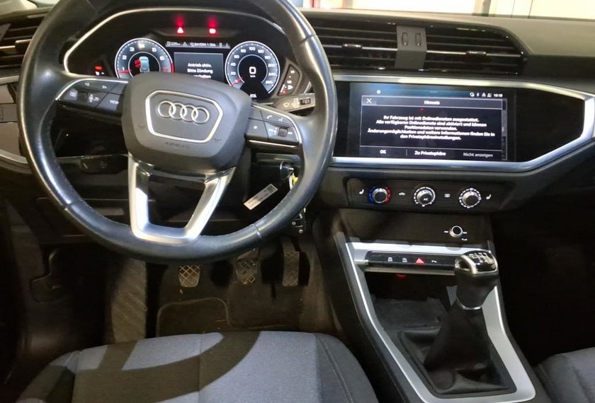Audi Q3 Q3 35 TFSI Virt.Cockpit/Navi/LED/AHK/Kamera