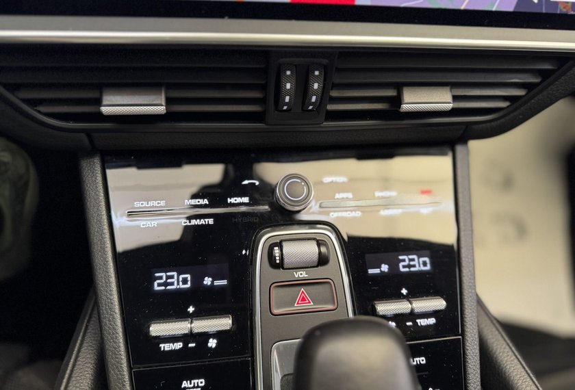 Porsche Cayenne Cayenne V6 *Leder*Navi*LED*Panorama*BOSE*Kamera*