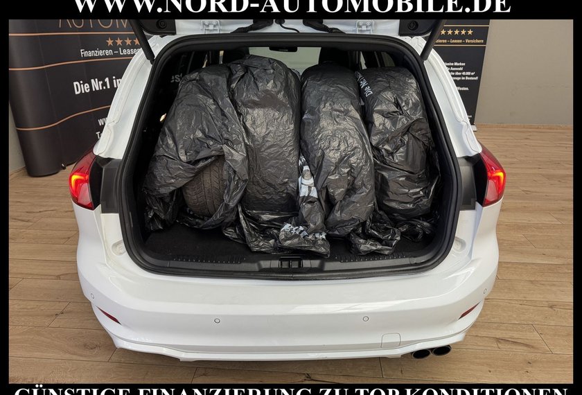 Ford Focus Focus Turnier 2.0 EB ST *RECARO*PANO*MATRIX*HUD*