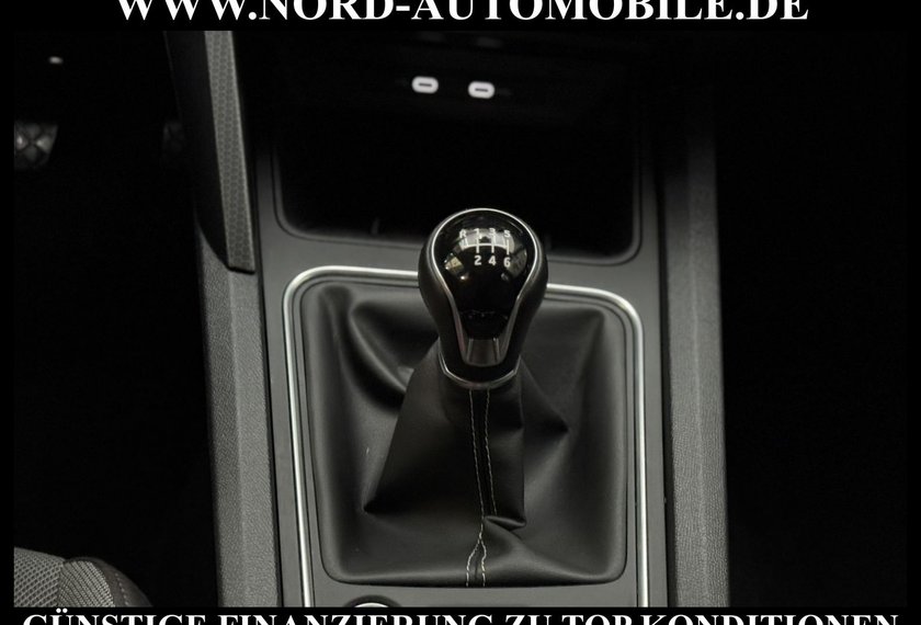 Seat Leon Leon Sportstourer 1.5 TSI Style *LED*CARPLAY*KAM