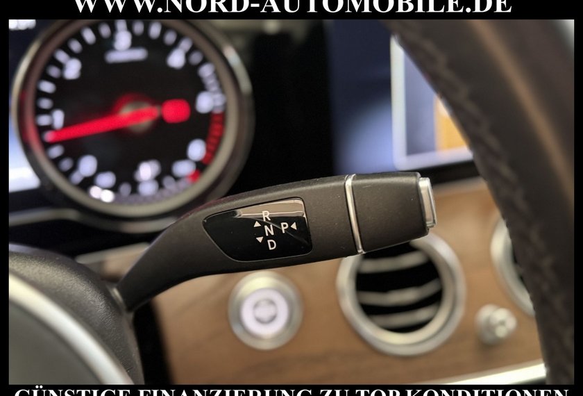Mercedes-Benz E 220 E 220 d Lim. Exclusive *LED*Comand*Kamera*MBEAM*