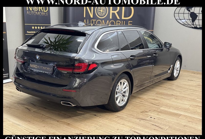 BMW 520 520 d Touring xDrive *LED*AHK*Luft*ParkAss*Leder