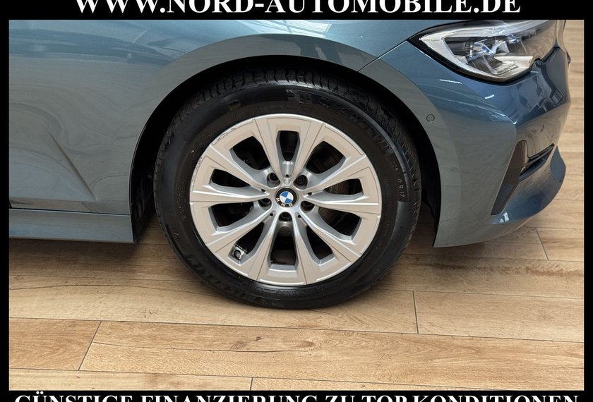 BMW 320 320 d Touring xDrive Advantage *LASER*STHZ*PANO*
