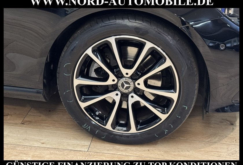 Mercedes-Benz E 220 E 220 d T Avantgarde Distro+*AHK*StHz*Memo*MBEAM