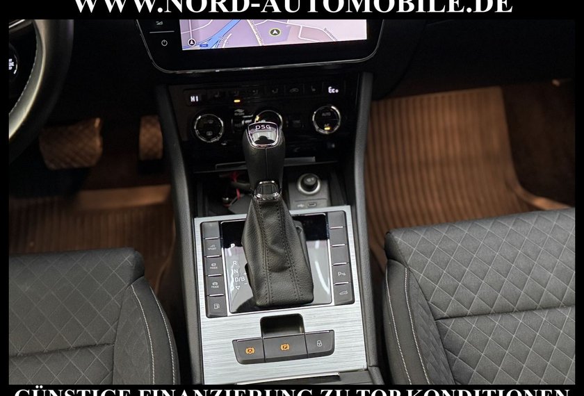 Skoda Superb Superb iV Combi Ambition 1.4 TSI DSG Side&amp;Lane