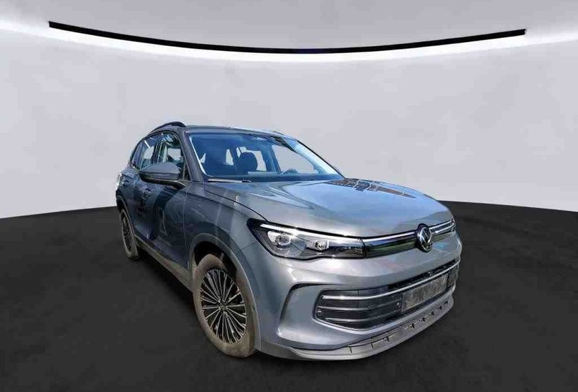Volkswagen Tiguan Tiguan Life 1.5 eTSI DSG AreaView/AHK/ACC/Navi/