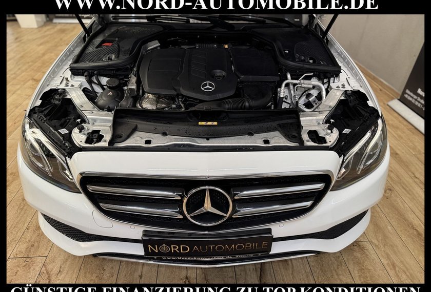 Mercedes-Benz E 220 E 220 d Lim. Avantgarde *LED*Comand*Kam*Ambiente