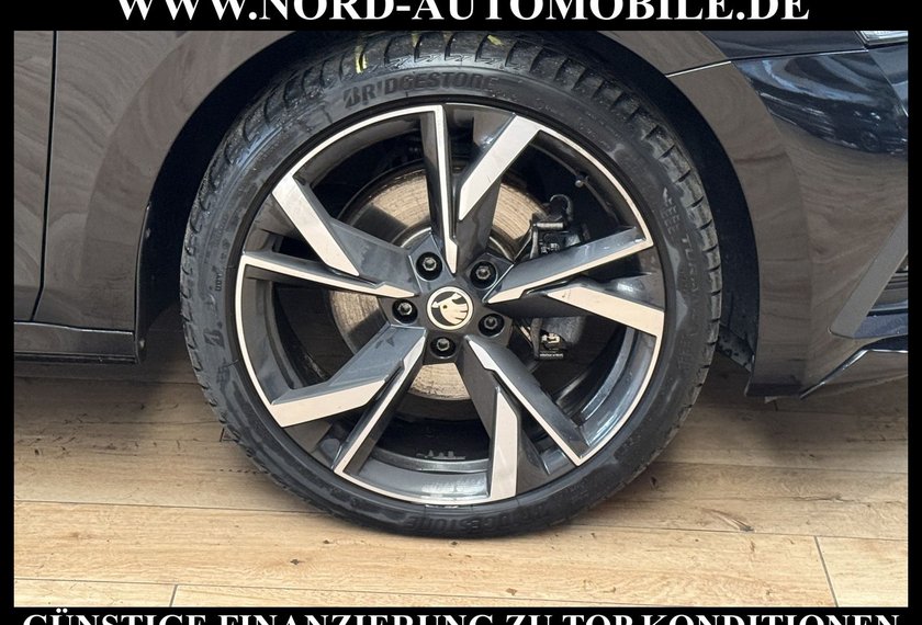 Skoda Octavia Octavia Combi Sportline 2.0 TDI DSG HeadUp/StHz/
