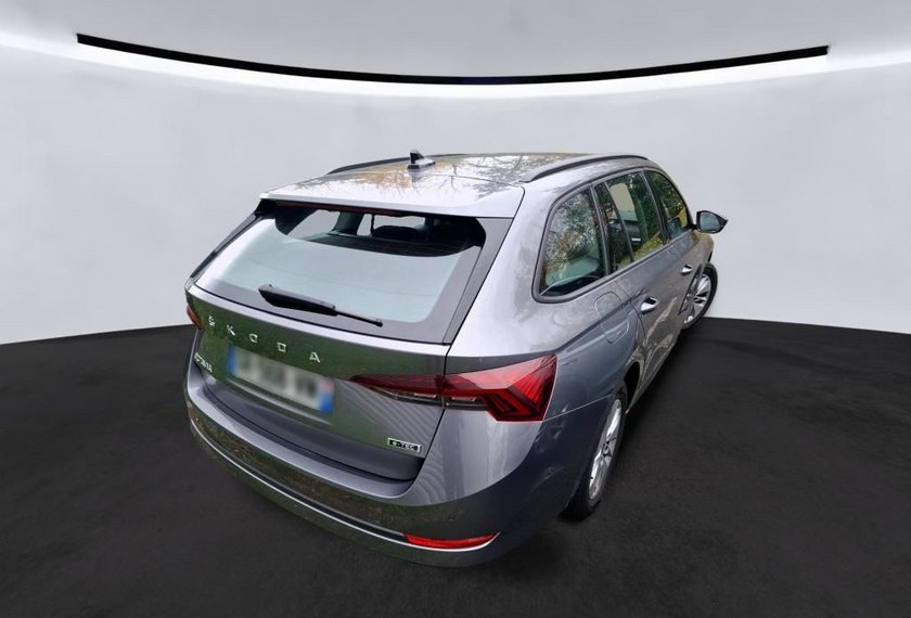 Skoda Octavia Octavia Combi Ambition 1.0TSI e-TEC DSG Kamera