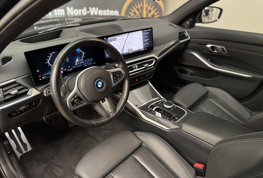 BMW 330 330 e touring M SPORT *AHK*PANO*LEDER*UPE:79