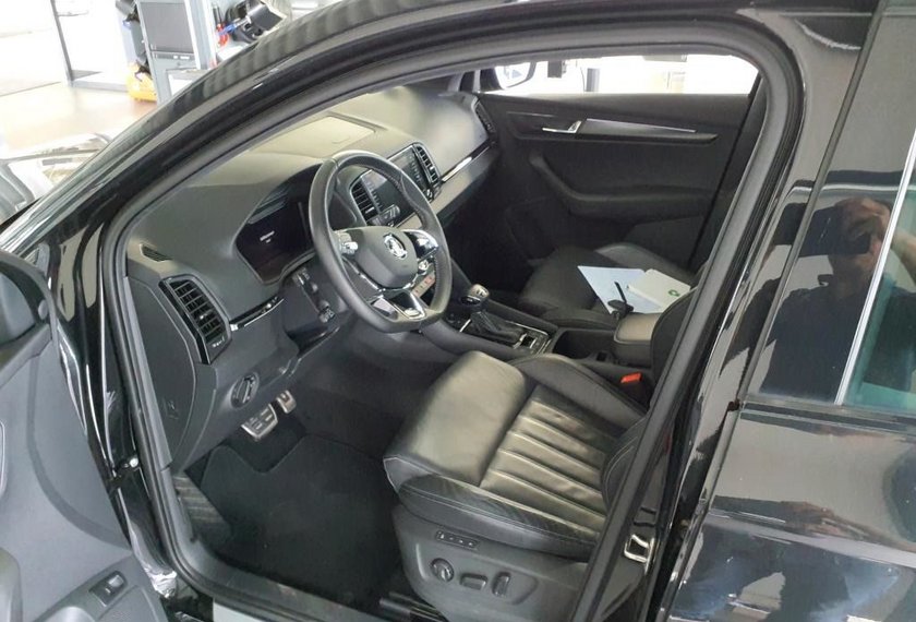 Skoda Karoq Karoq 2.0 TSI Sportline 4x4 DSG Leder/AHK/Virt.C