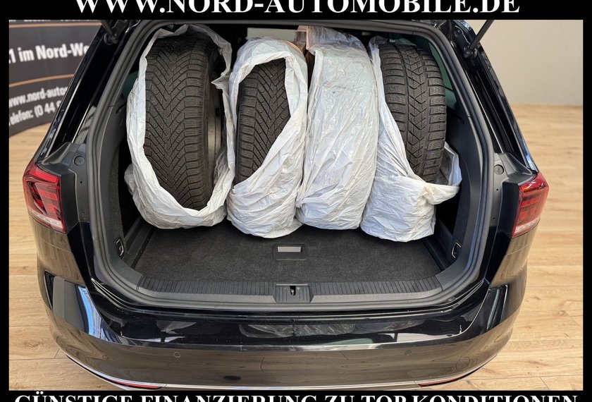 Volkswagen Passat Variant Passat Variant 1.5 TSI DSG R-Line *STHZ*ACC*VIRT