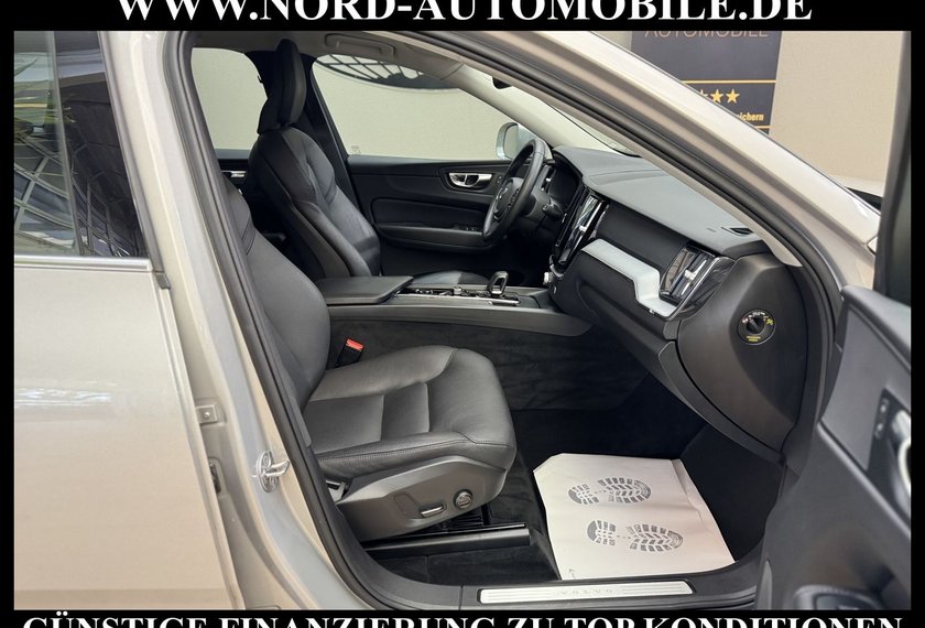 Volvo XC60 XC60 B4 Momentum Pro *AHK*LEDER*360°*LED*4xSHZ*