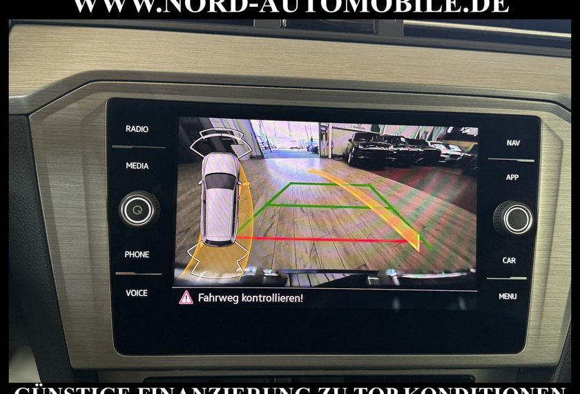 Volkswagen Passat Variant Passat Variant Basic 2.0 TDI DSG Kamera/Navi/LED