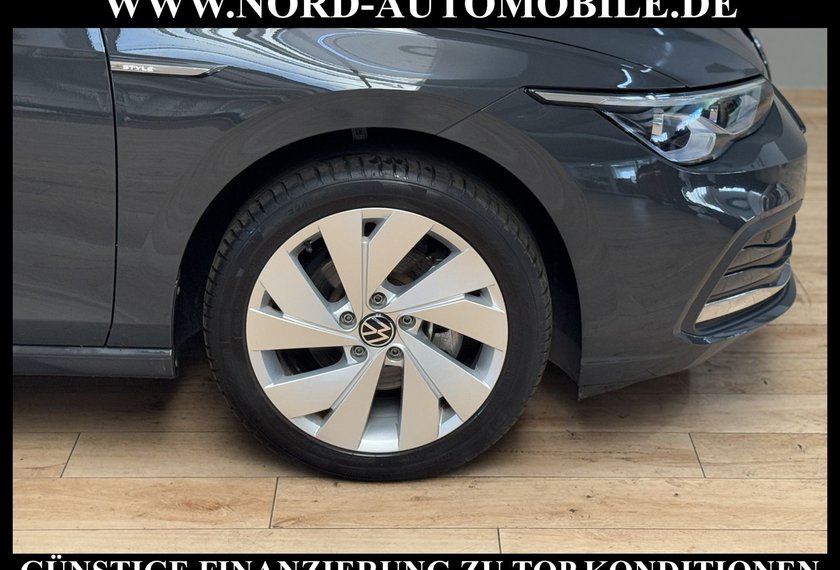 Volkswagen Golf Golf Style 1.5 eTSI DSG Navi/LED/PDC/ACC