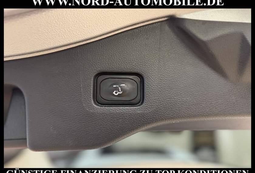 Ford Mondeo Mondeo Turnier 2.0 EB Titanium *AHK*ACC*PANO*LED