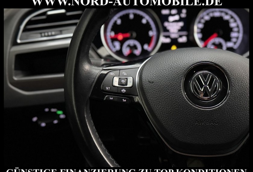 Volkswagen Touran Touran IQ.Drive 1.6 TDI DSG 7-Sitzer/Navi/Kamera