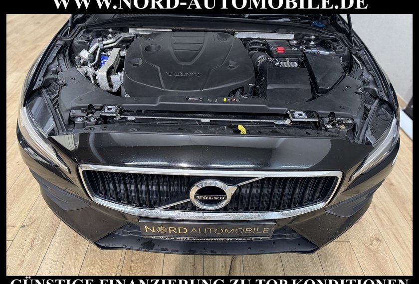 Volvo V60 V60 Kombi D3 Diesel Momentum Pro*20ZOLL*LED*KAM*