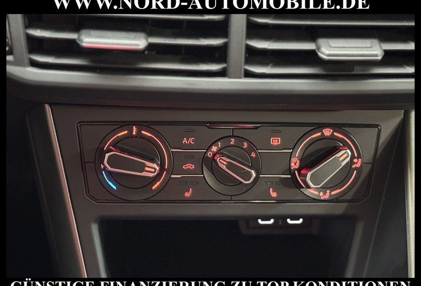 Volkswagen Polo Polo 1.0 TSI R-Line DSG Navi*PDC*SHZ*15&apos;&apos;*