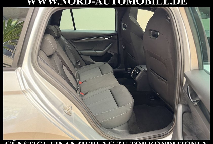 Skoda Octavia Octavia Combi Sportline 2.0 TDI DSG Head-Up/LED/