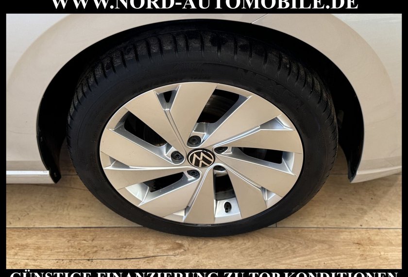 Volkswagen Golf Golf VIII Variant 1.5 TSI StHz/Side&amp;Lane/ACC/LED