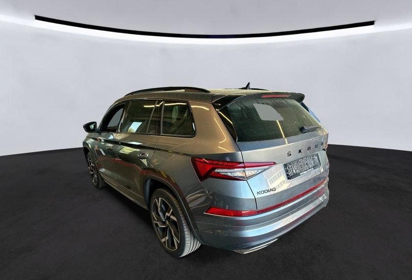 Skoda Kodiaq Kodiaq RS 2.0 TSI DSG Pano/AHK/7-Sitzer/20/AreaV