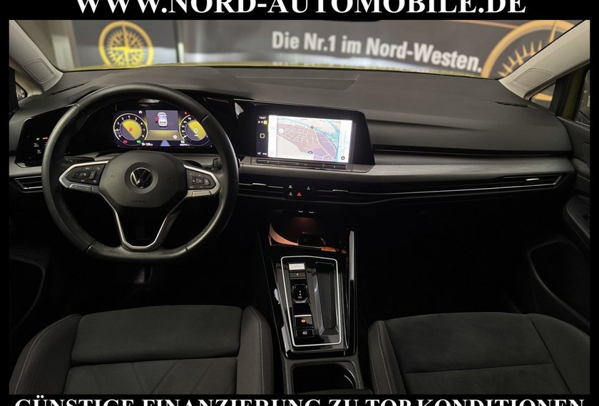 Volkswagen Golf Golf Style 1.5 eTSI DSG Kamera/Navi/LED/17