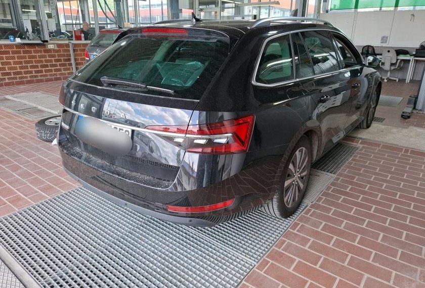 Skoda Superb Superb Combi 2.0 TDI Style DSG Kamera/Navi/LED
