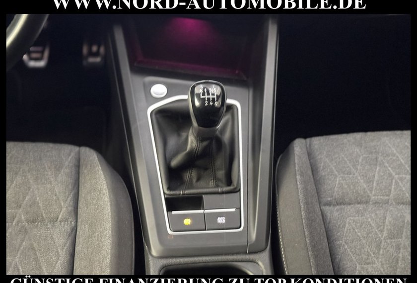 Volkswagen Golf Golf Life MOVE 1.5 TSI Navi/LED/ACC/PDC/SHZ