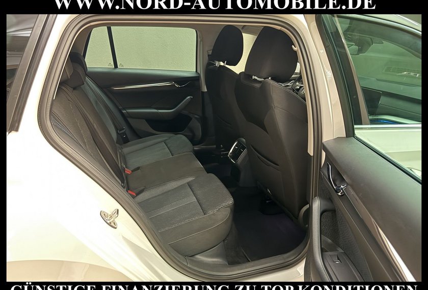 Skoda Octavia Octavia Combi Style 2.0 TDI DSG AHK/Kamera