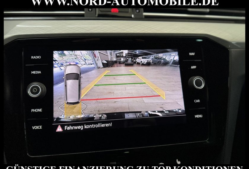 Volkswagen Passat Variant Passat Variant 2.0 TDI R-Line DSG Kamera/Dig.Coc
