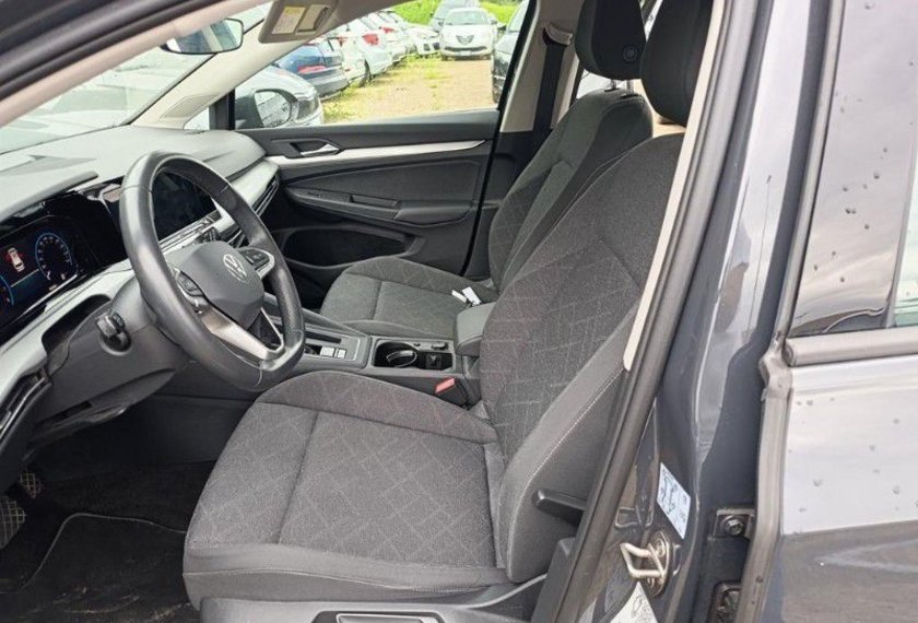 Volkswagen Golf Golf Variant 1.0 eTSI Life DSG Kamera/ACC/LED/