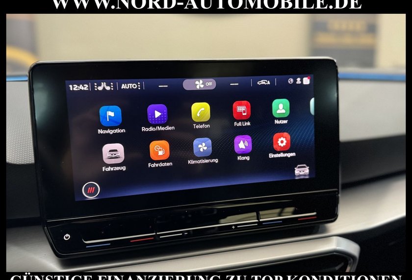 Seat Leon Leon SP FR 1.5 eTSI DSG Pano/AHK/18/Kamera/Navi/