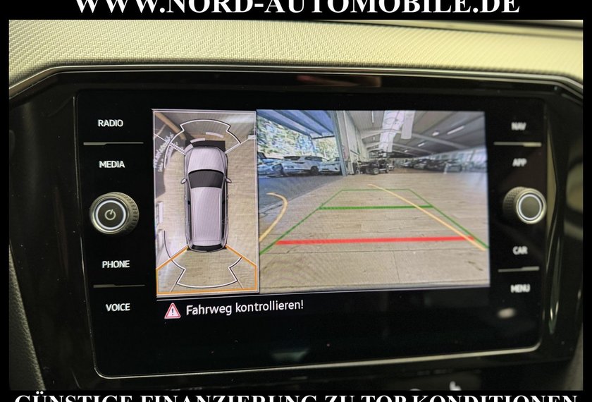 Volkswagen Passat Variant Passat Variant R-Line 4MOT 2.0 TSI DSG Leder/Nav