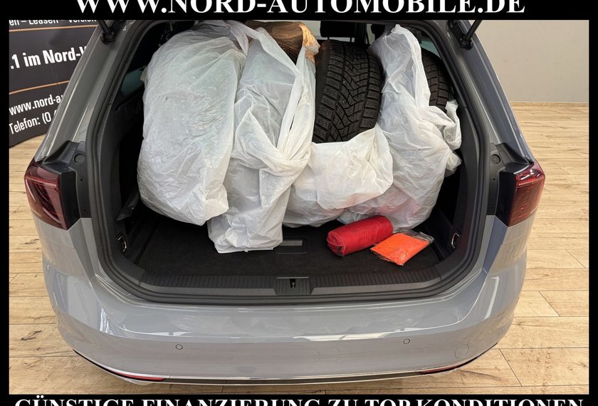 Volkswagen Passat Variant Passat Variant R-Line 2.0 TDI Dig.Cockpit/17/AHK