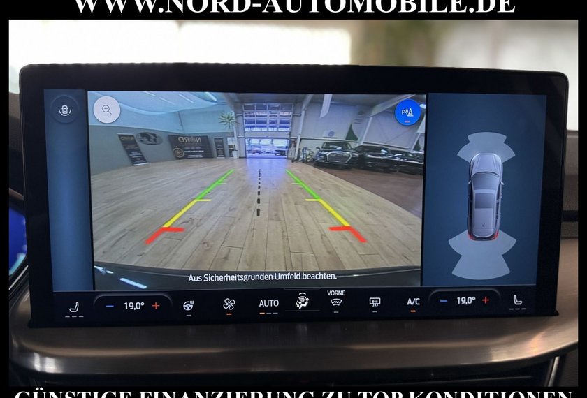 Ford Focus Focus Turnier 1.0 EcoBoost TITANIUM X*AHK*MATRIX