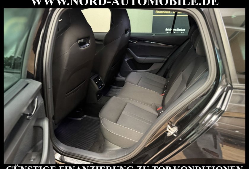 Skoda Octavia Octavia Combi Sportline 2.0 TDI DSG HeadUp/StHz/