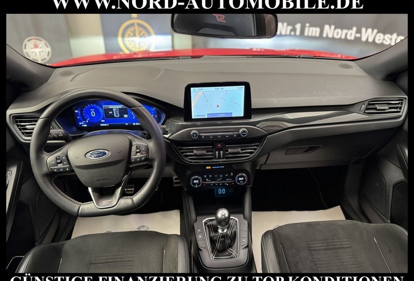 Ford Focus Focus Turnier ST *190PS*19ZOLL*LED*NAV*KAM